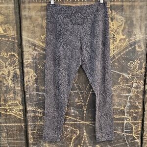 Stylish Gray Leggings